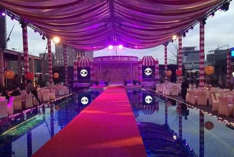 HUAHOO Red Aisle Runners Wedding Accessories Aisle Runner Carpet Rugs for Step and Repeat Display, Ceremony Parties and Events Indoor or Outdoor Decoration 24 Inch Wide x 30 feet Long - Image 4